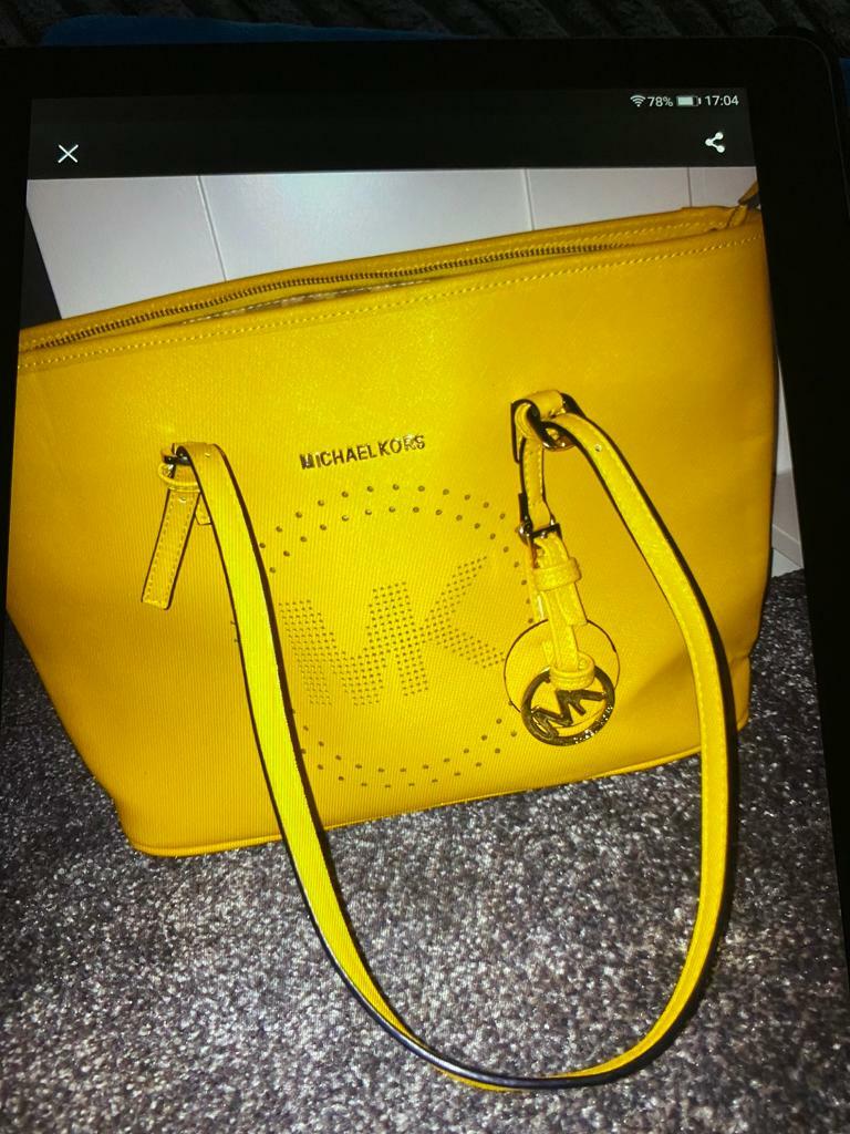 michael kors mustard purse